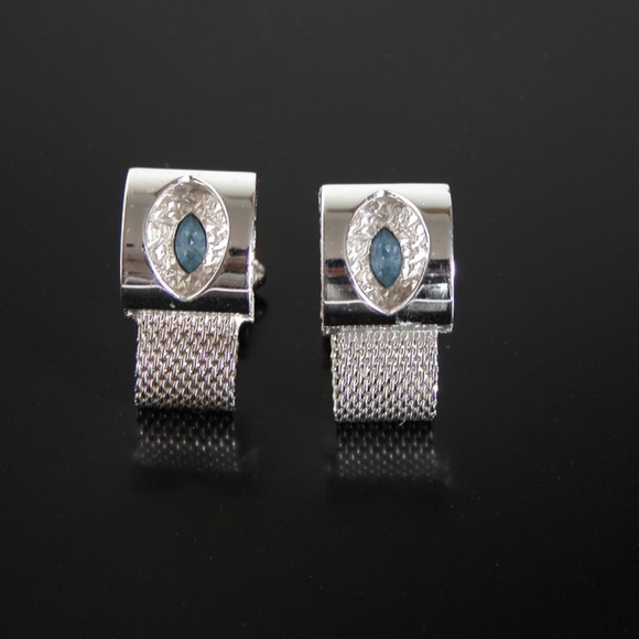 Vintage SWANK Wrap Around Lt Blue Stone Cufflinks - Picture 2 of 4